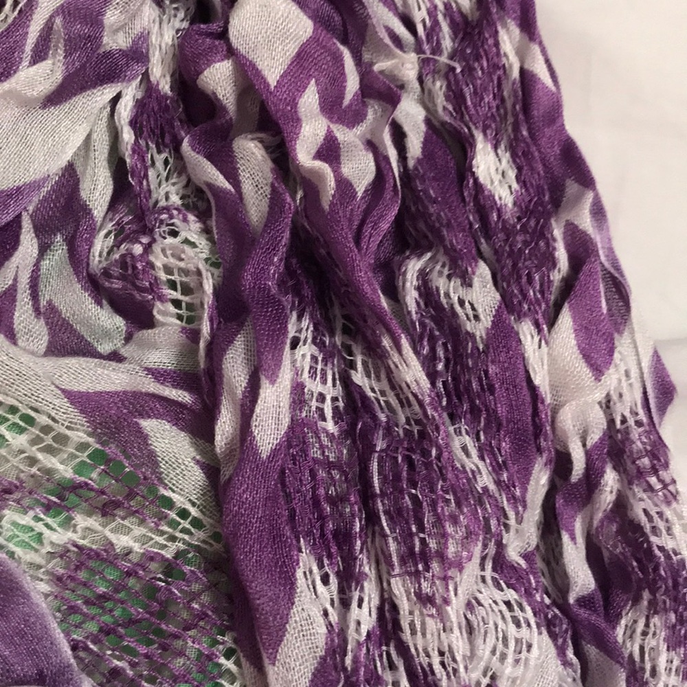 Scarfs - Picture 2 of 5